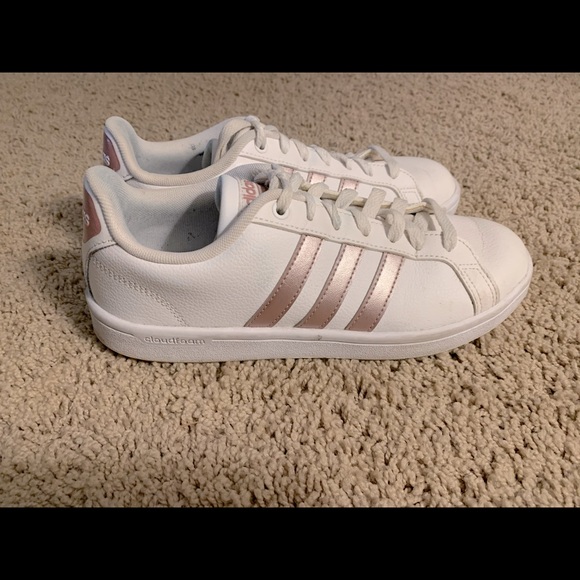 Rose Gold Adidas - Picture 2 of 7